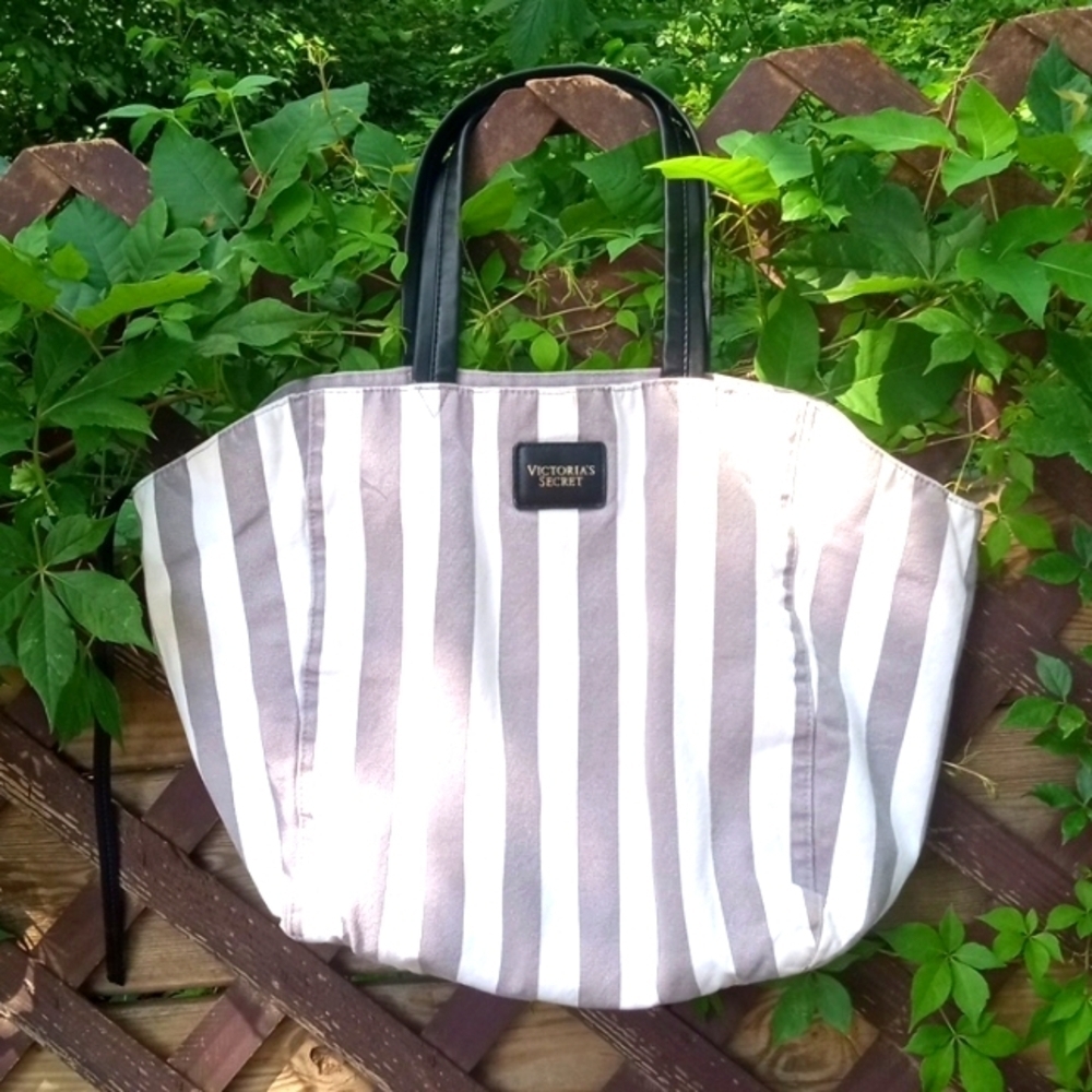 VICTORIA'S SECRET GRAY AND WHITE STRIPED TOTE SHOULDER BAG